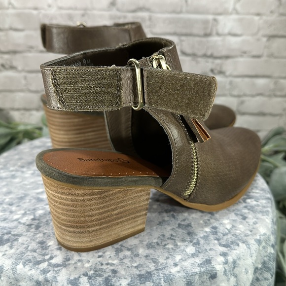 BareTraps Noelani Dark Olive Perforated Round Toe Ankle Booties WMS 9M🌟EUC🌟 - Picture 9 of 11